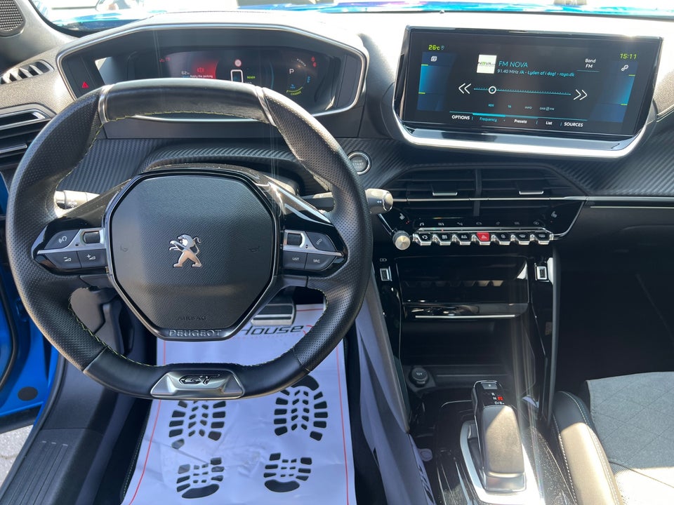 Peugeot e-2008 50 GT Sky 5d