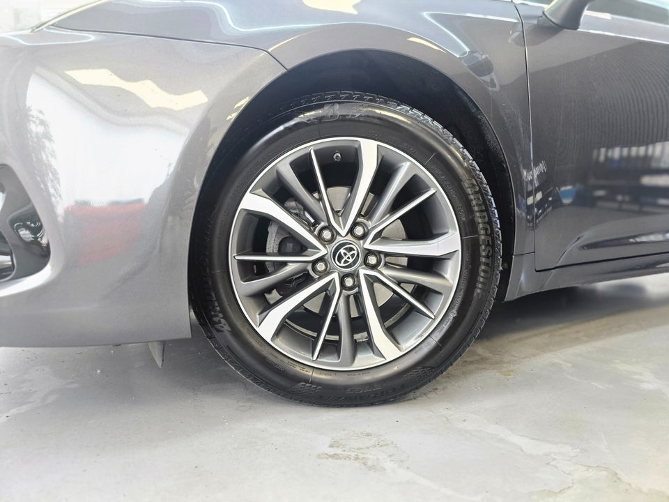 Toyota Avensis 1,8 VVT-i T2 Touring Sports MDS 5d
