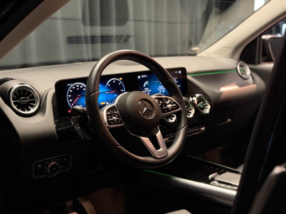 Mercedes EQA250+ Progressive 5d