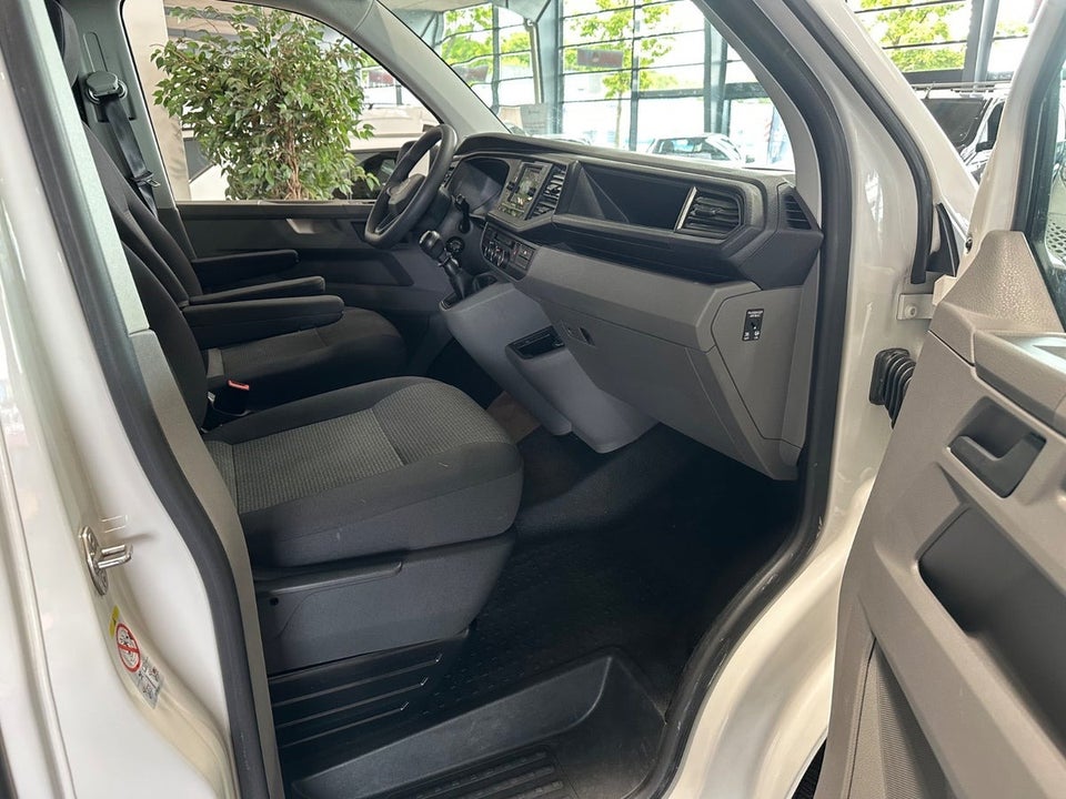 VW Transporter 2,0 TDi 150 Kassevogn lang