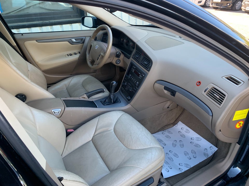 Volvo V70 2,4 170 5d