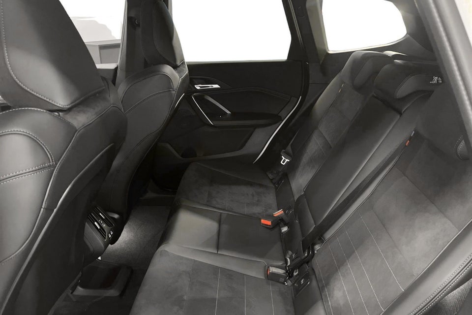 BMW iX1 eDrive20 M-Sport 5d