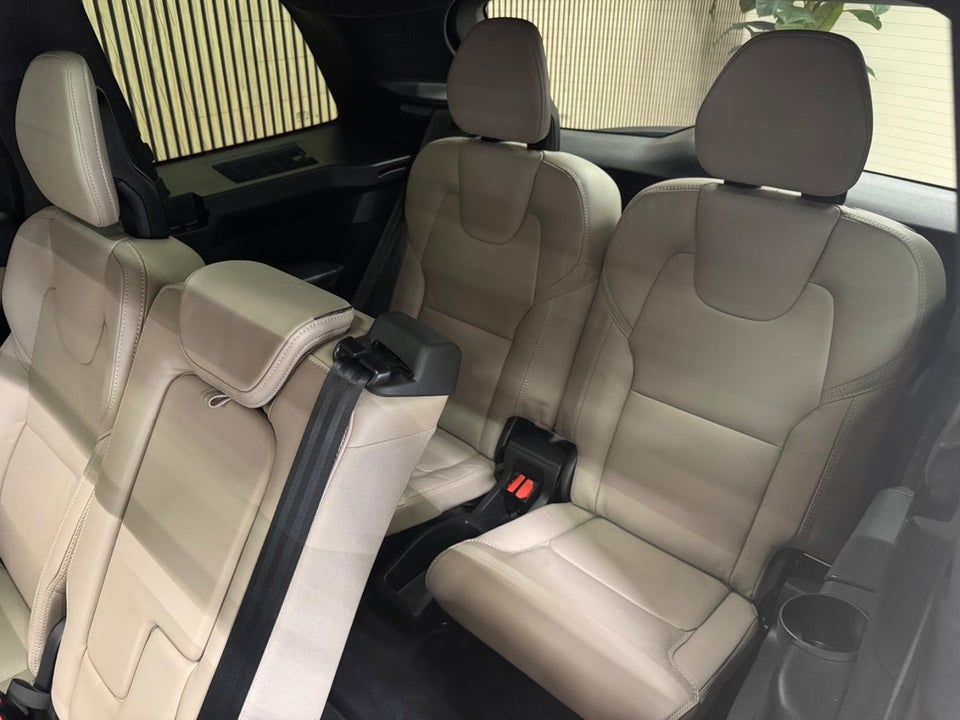 Volvo XC90 2,0 T8 ReCharge Ultra Dark aut. AWD 7prs 5d
