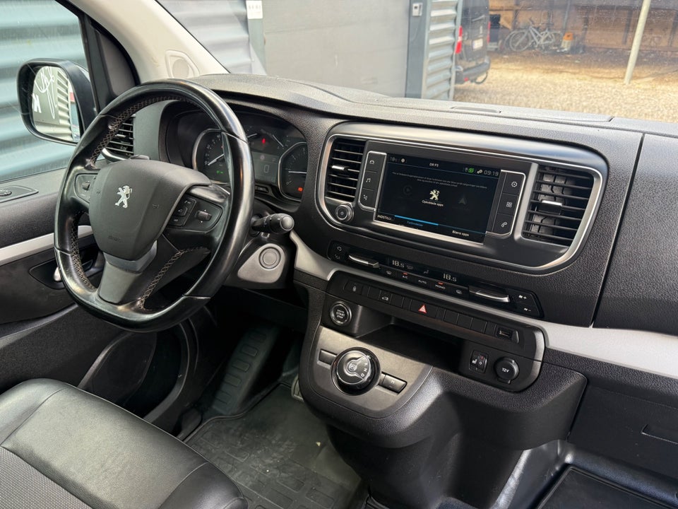 Peugeot Expert 2,0 BlueHDi 177 L3 Ultimate EAT8 Van