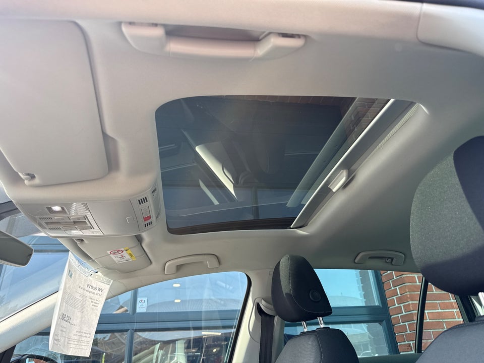 VW Golf VII 1,5 TSi 150 Highline DSG Van 5d