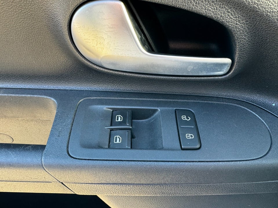 VW e-Up! Move Up! 5d