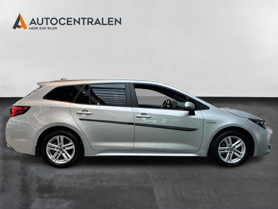 Toyota Corolla 1,8 Hybrid Essential Comfort Touring Sports MDS 5d