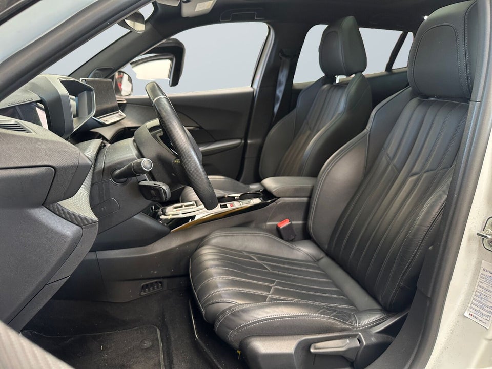 Peugeot e-2008 50 GT Pack 5d