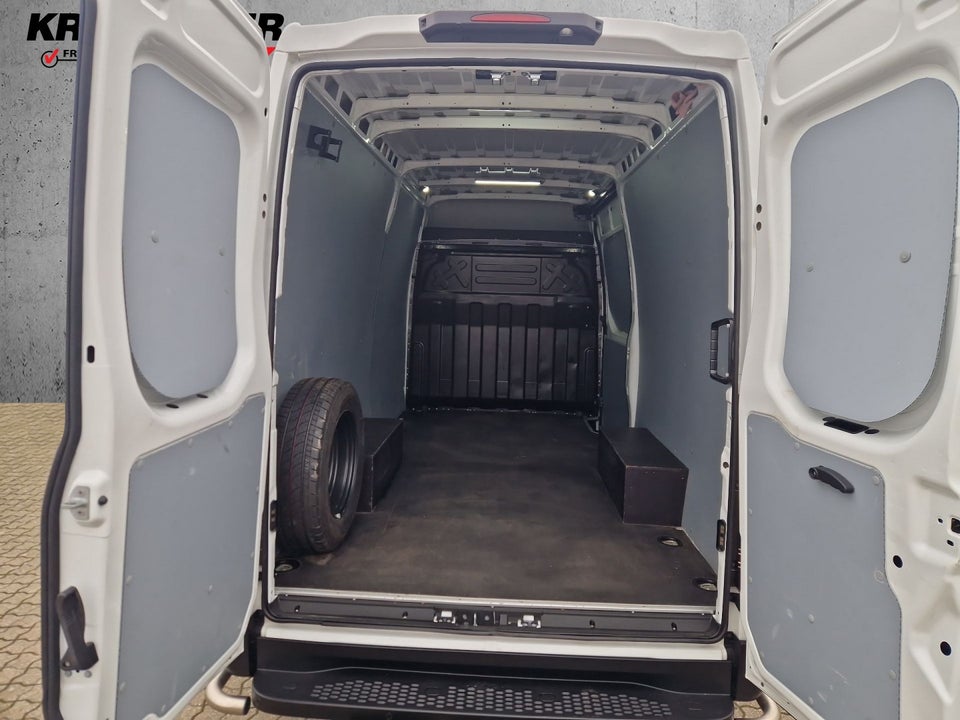 Iveco Daily 3,0 35S21 12m³ Van AG8