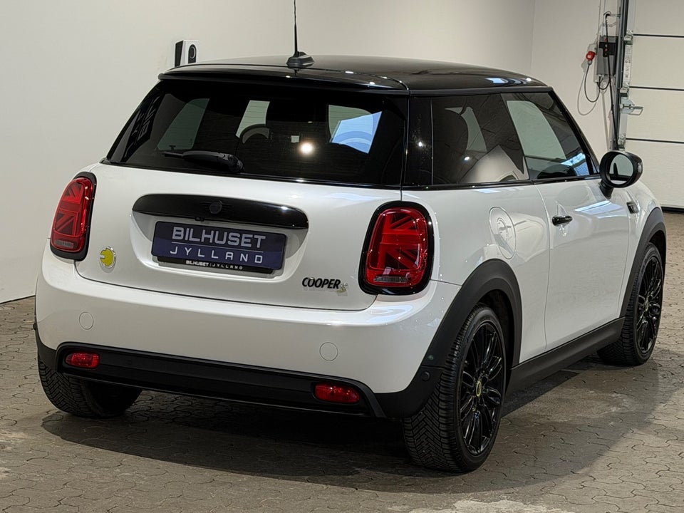 MINI Cooper SE Camden Edition 3d