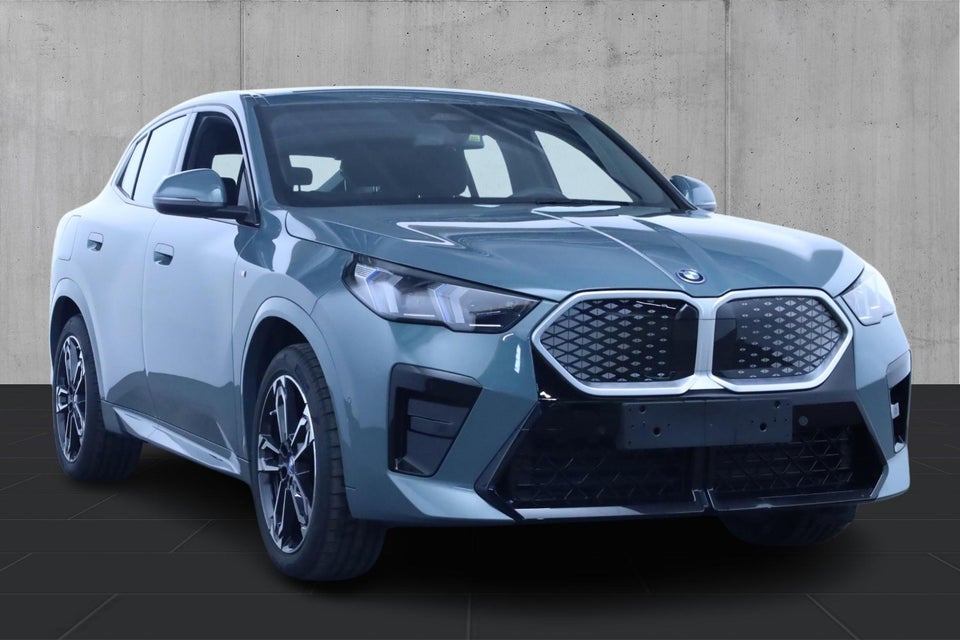 BMW iX2 eDrive20 M-Sport 5d