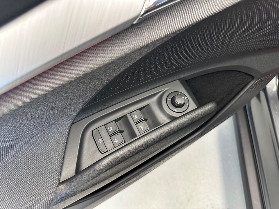 Skoda Enyaq 50 iV 5d