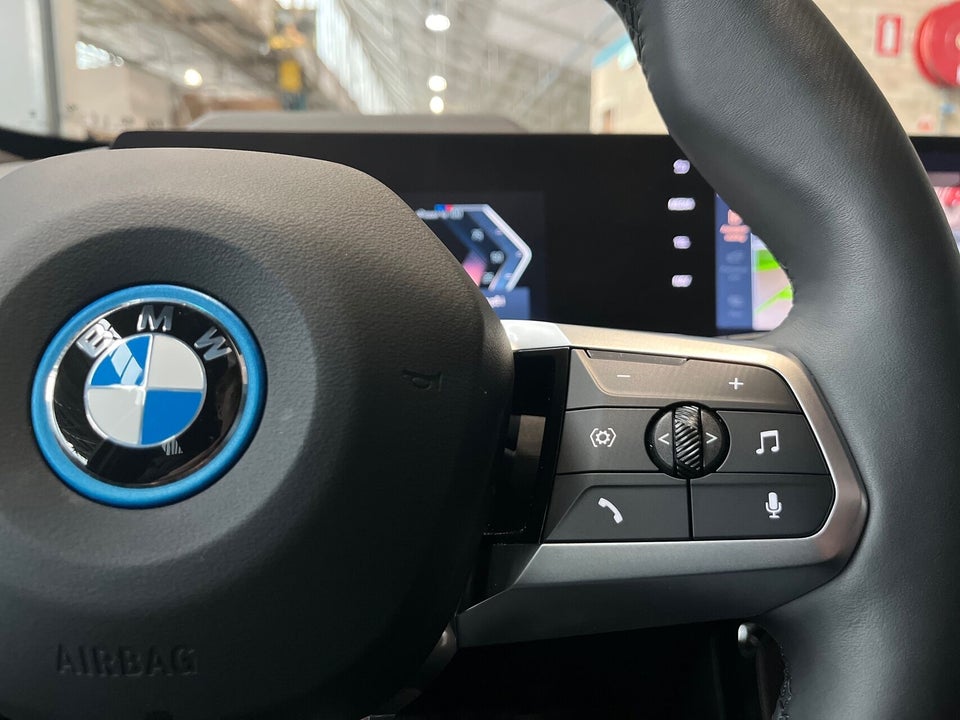 BMW iX1 eDrive20 M-Sport 5d