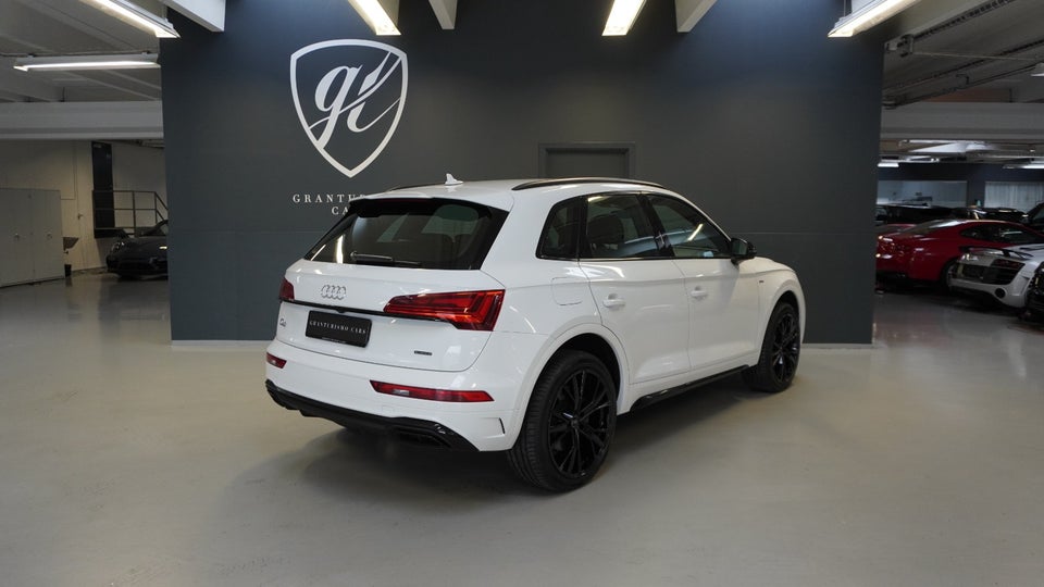 Audi Q5 50 TFSi e S-line quattro S-tr. 5d