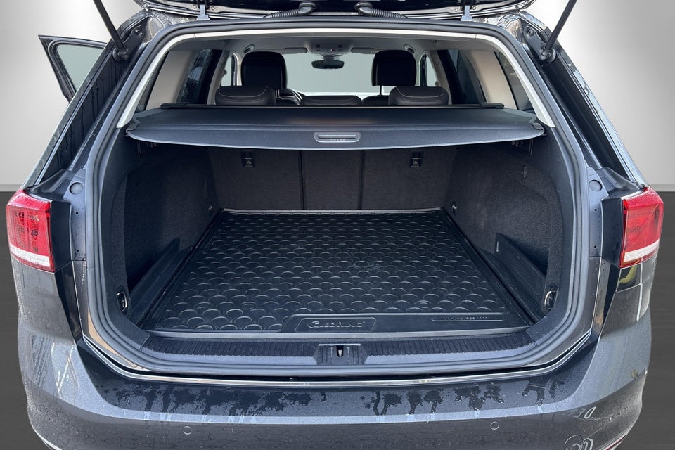 VW Passat 1,5 TSi 150 Elegance+ Variant DSG 5d