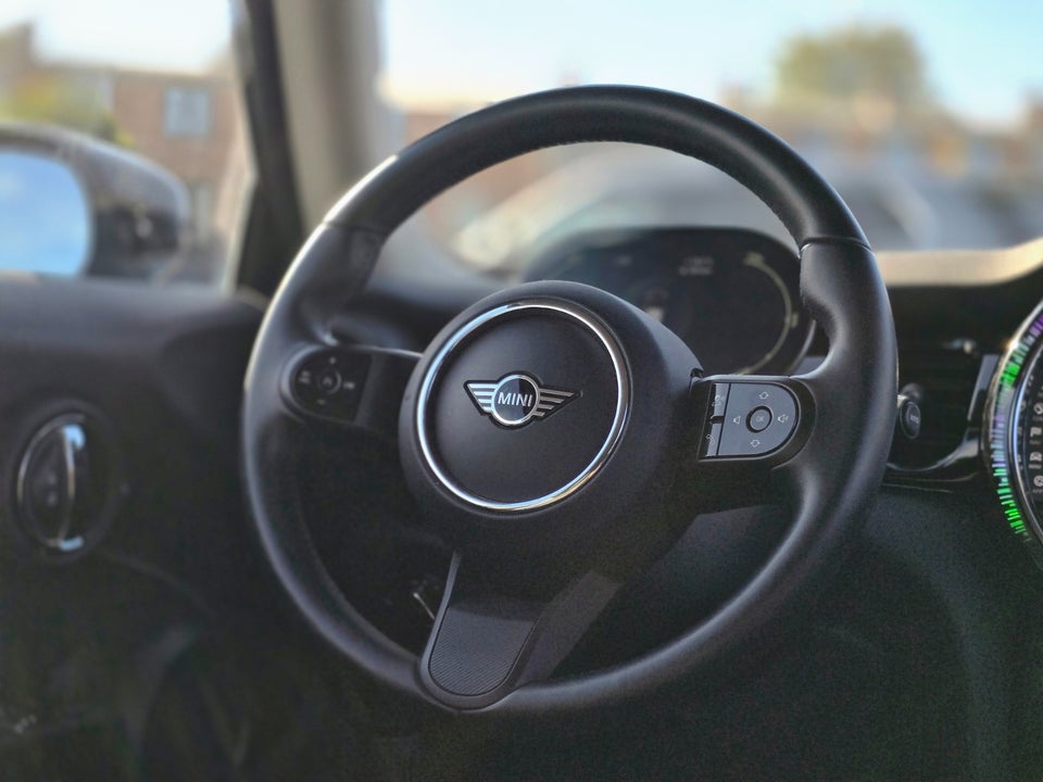 MINI Cooper SE Classic Trim 3d