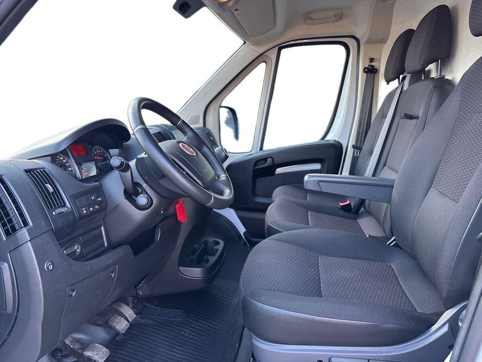 Fiat Ducato 35 2,2 MJT 140 Kassevogn L2H2 Easy Pro