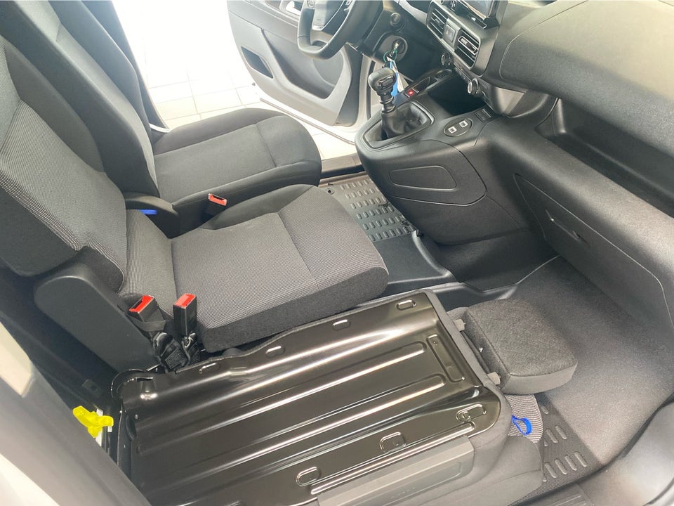 Peugeot Partner 1,5 BlueHDi 100 L2V2 Plus Van