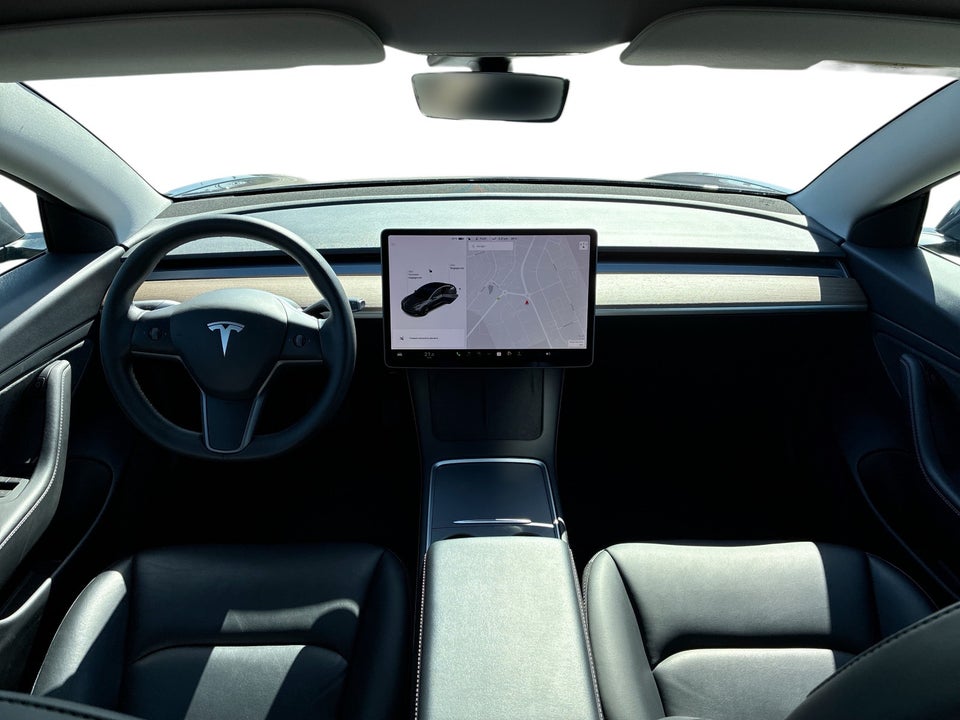 Tesla Model 3 Long Range AWD 4d