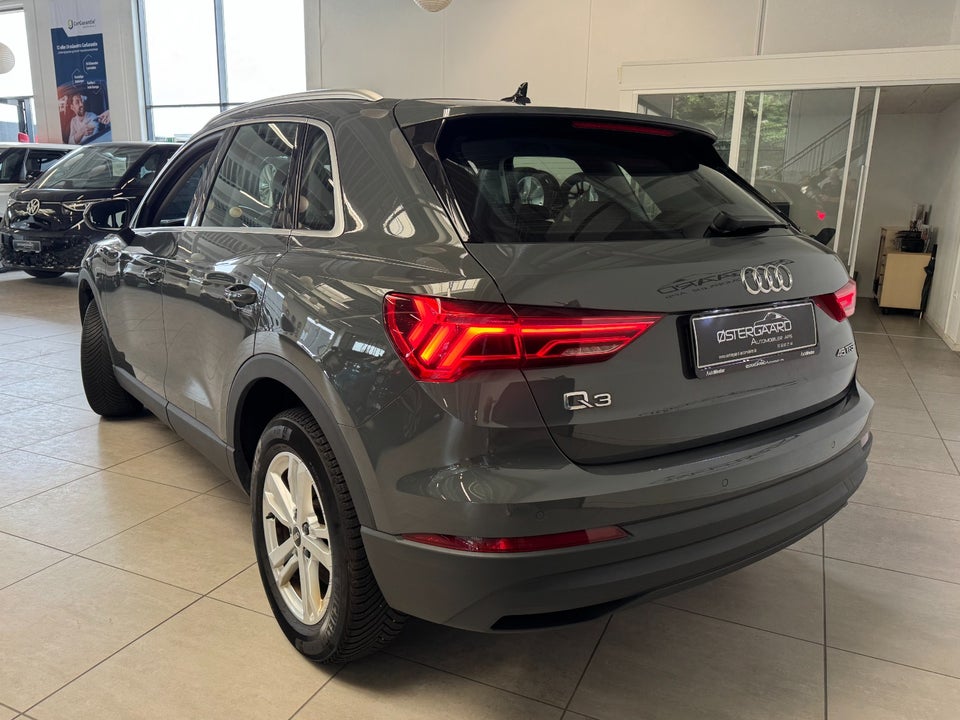 Audi Q3 45 TFSi e Attitude plus S-tr. 5d
