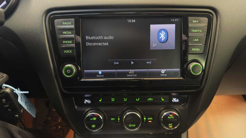 Skoda Octavia 1,6 TDi 105 Elegance Combi DSG 5d