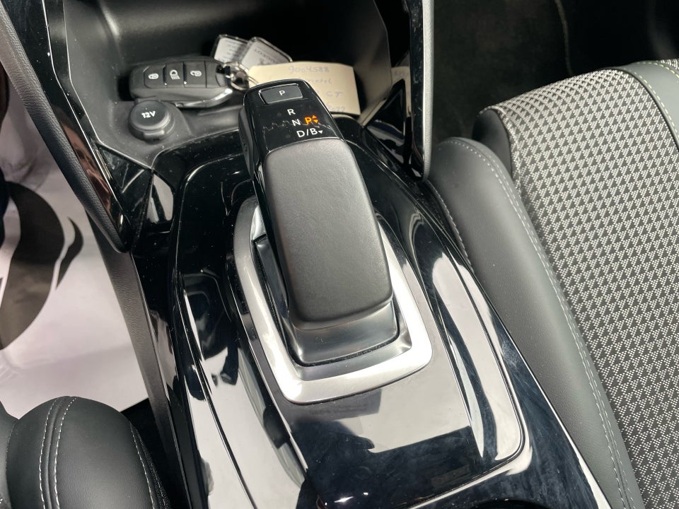 Peugeot e-208 50 GT 5d