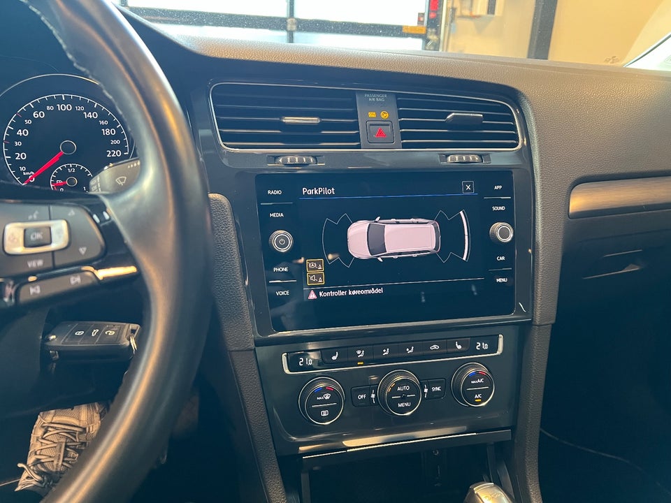 VW Golf VII 1,5 TSi 150 Comfortline Variant DSG 5d