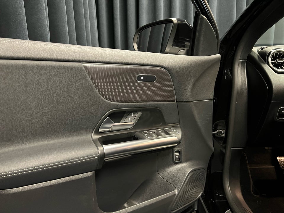 Mercedes EQA250+ Progressive 5d