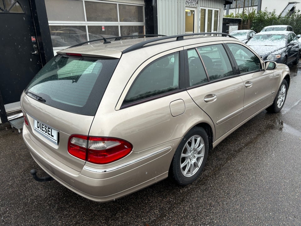 Mercedes E220 2,2 CDi Elegance stc. aut. 5d