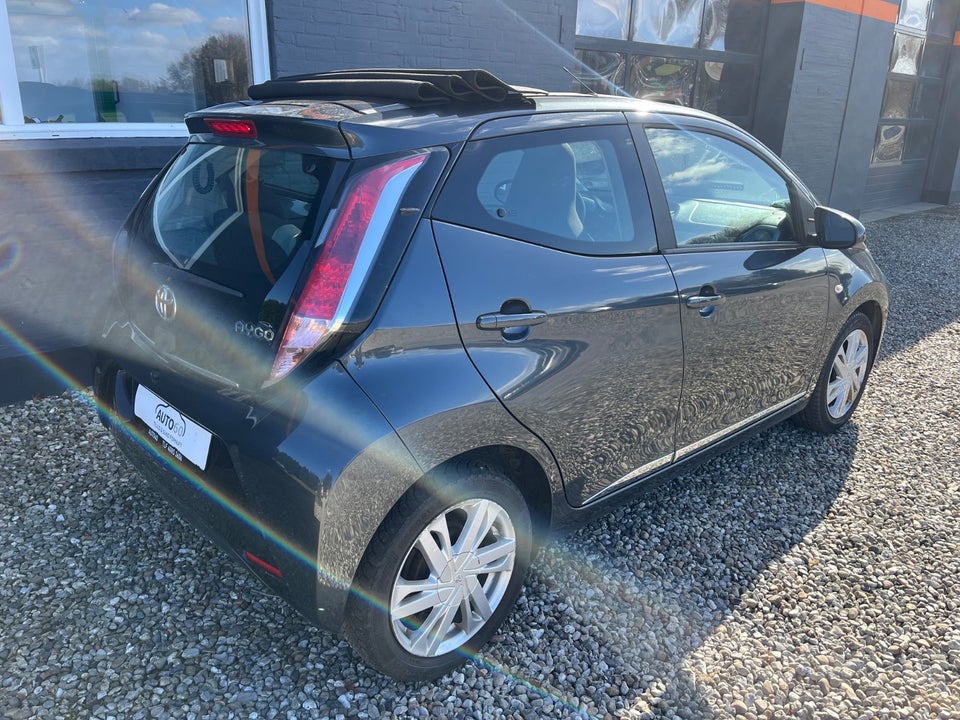 Toyota Aygo 1,0 VVT-i x-sky 5d