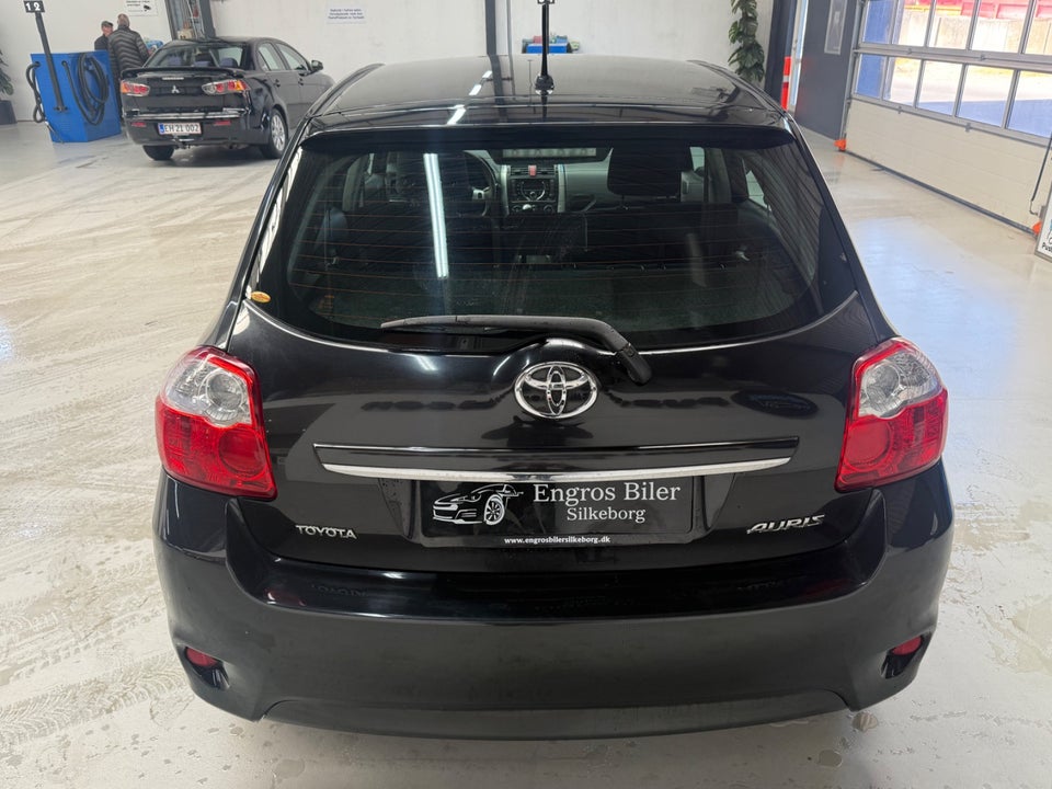 Toyota Auris 1,6 T2 5d