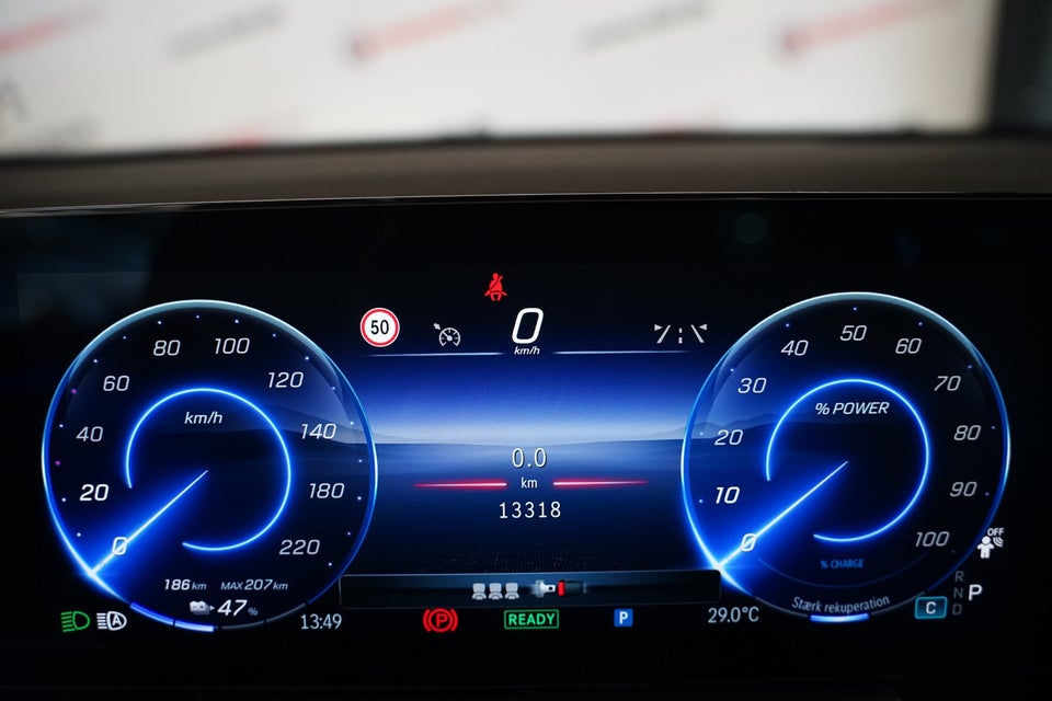 Mercedes EQB300 Progressive Advance 4Matic 5d