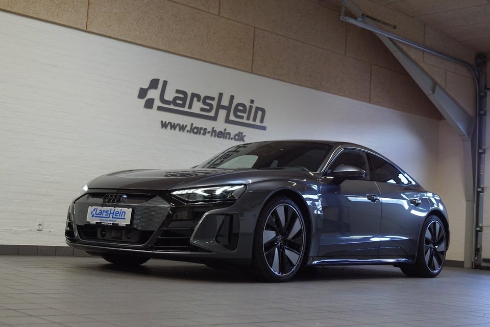 Audi e-tron GT quattro 4d