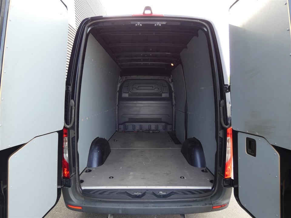 Mercedes Sprinter 316 2,2 CDi A1 Kassevogn aut. RWD