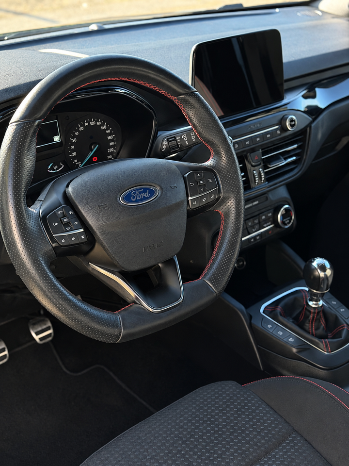 Ford Focus 1,0 EcoBoost ST-Line stc. 5d