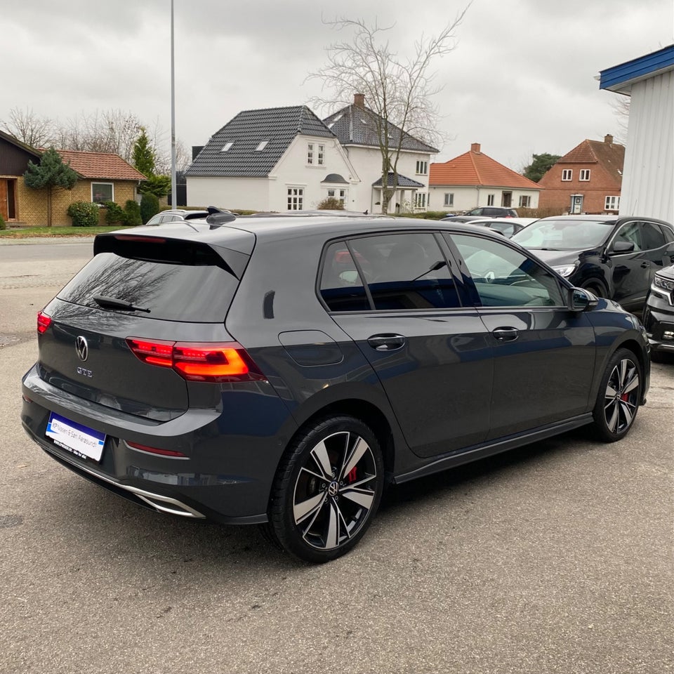 VW Golf VIII 1,4 GTE DSG 5d