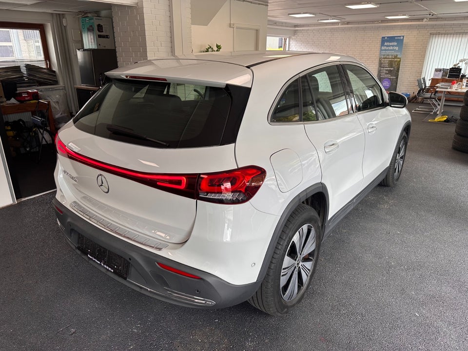 Mercedes EQA250+ Electric Art 5d
