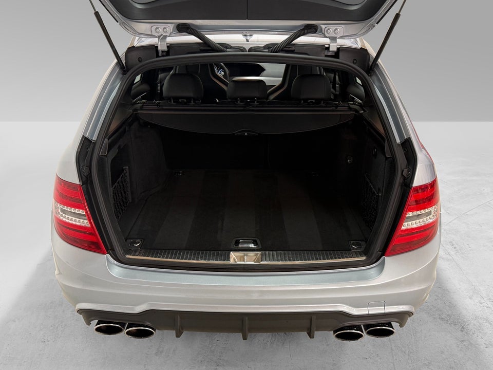 Mercedes C63 6,3 AMG Performance stc. aut. 5d