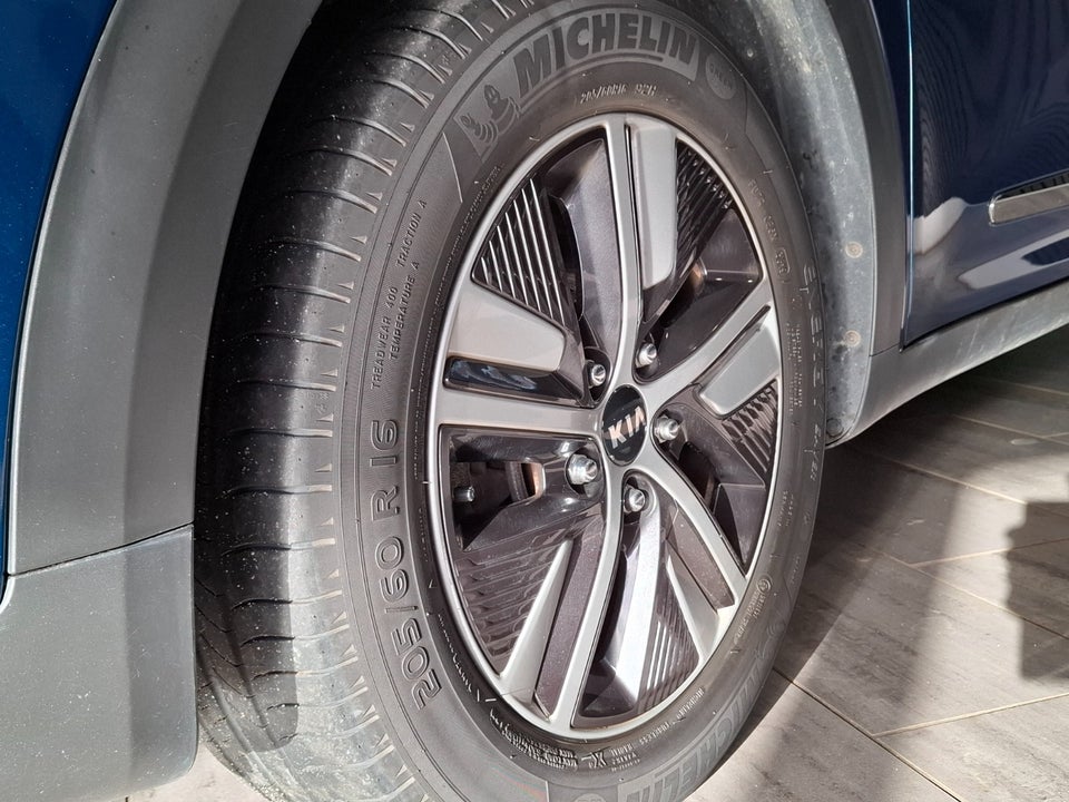 Kia Niro 1,6 PHEV Advance DCT 5d