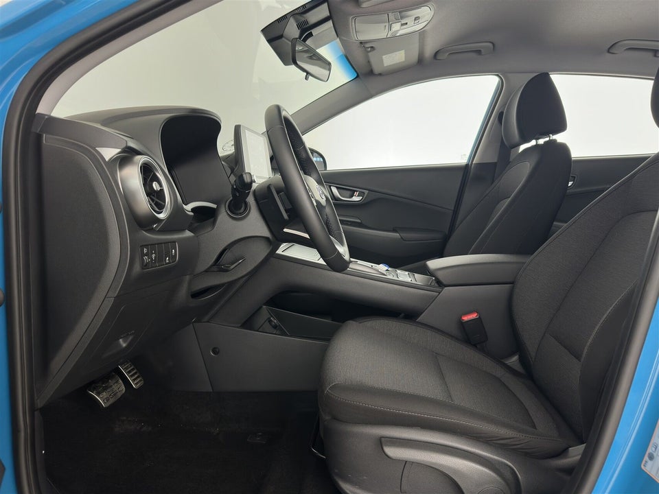 Hyundai Kona 39 EV Essential 5d