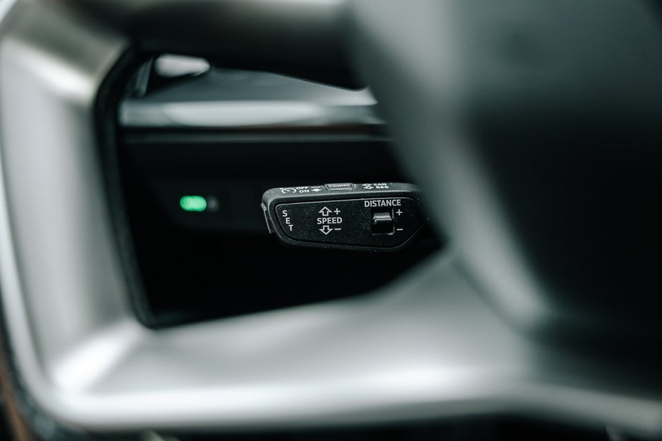 Audi Q4 e-tron 40 S-line Sportback 5d