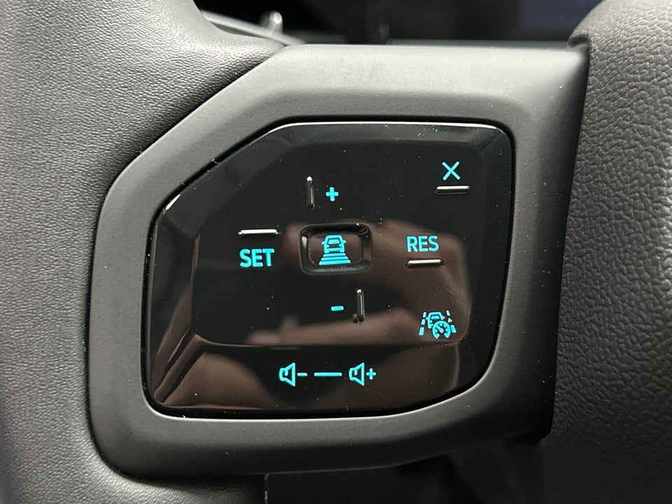 Ford Explorer 82 Premium Extended Range 5d