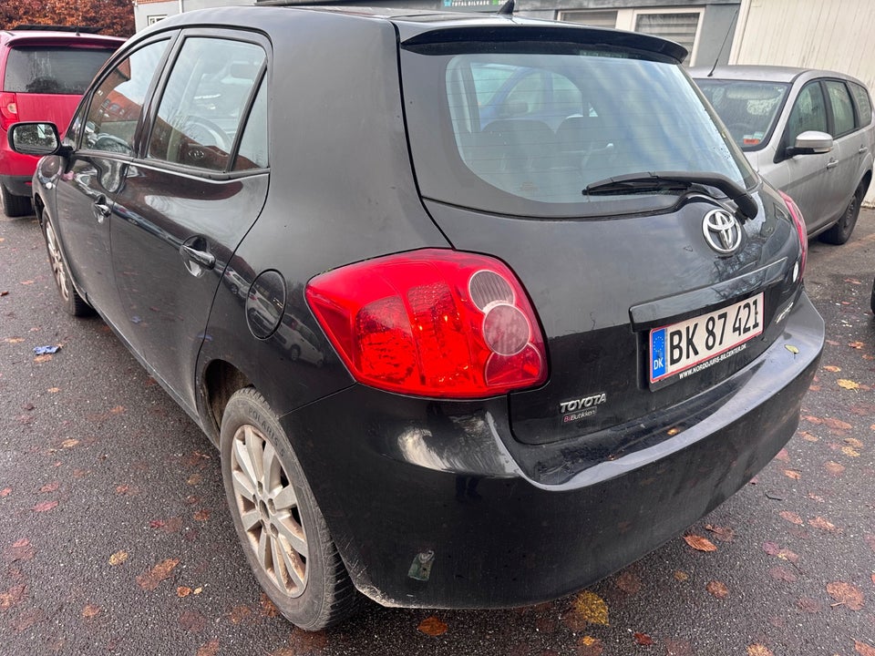 Toyota Auris 1,6 Luna+ 5d