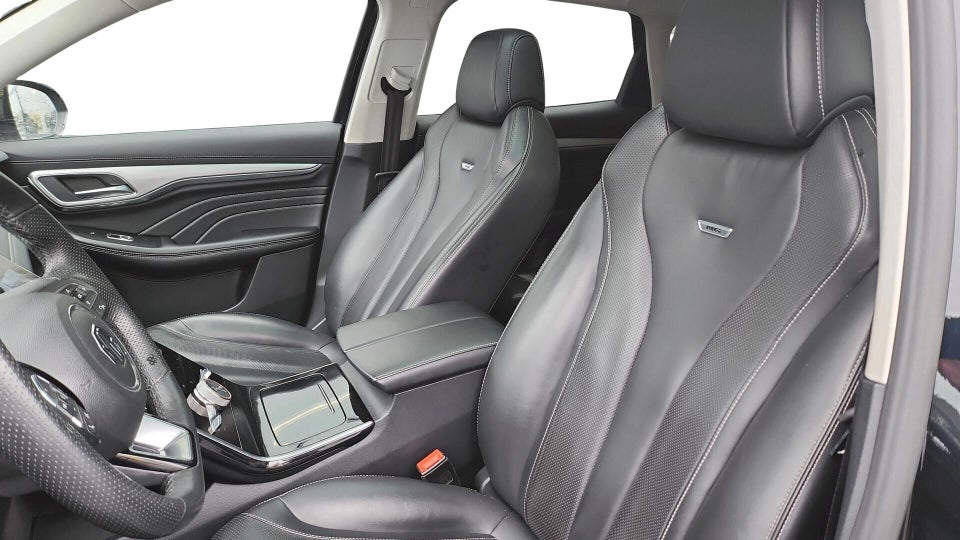 MG Marvel R Luxury 5d