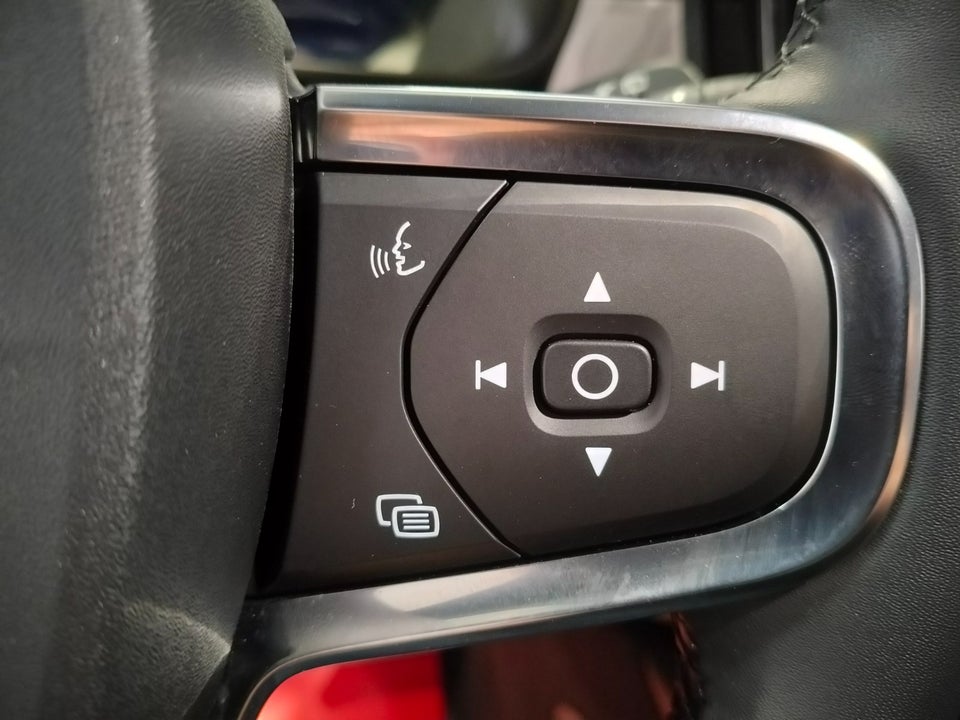 Volvo XC40 P6 ReCharge Core 5d