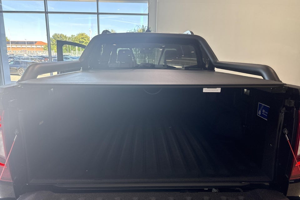 VW Amarok 3,0 TDi 240 Dark Label aut. 4Motion 4d