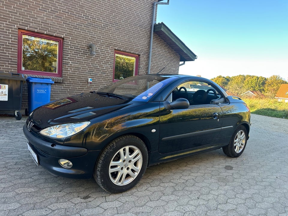 Peugeot 206 1,6 16V CC 2d
