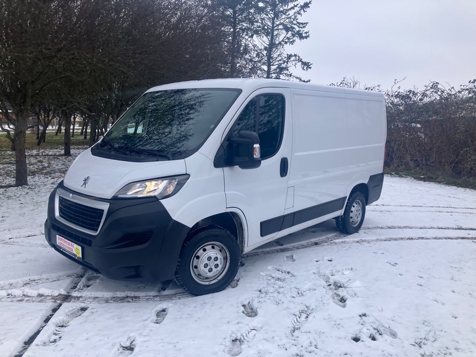 Peugeot Boxer 333 2,2 BlueHDi 140 L1H1 Premium