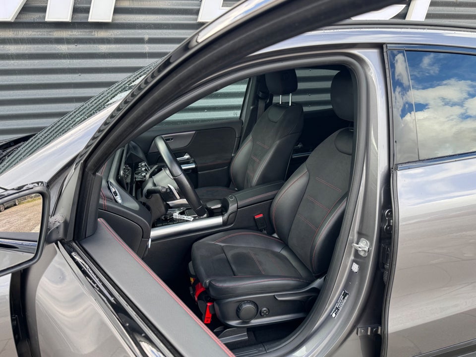 Mercedes EQA300 AMG Line 4Matic 5d
