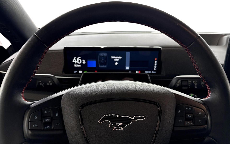 Ford Mustang Mach-E 70 Premium Standard Range AWD 5d